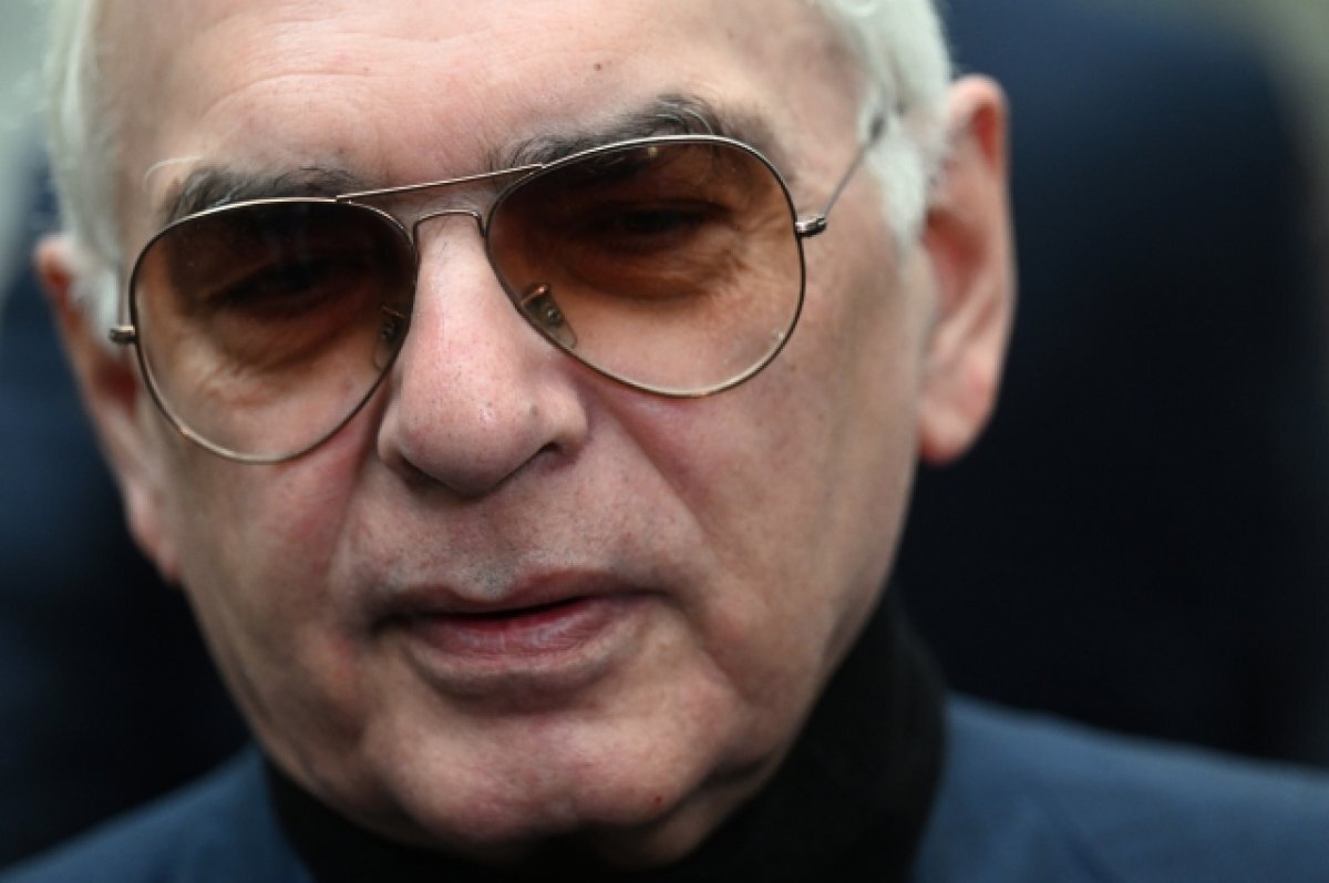    Карен Шахназаров раскритиковал футболистов за незнание гимна России