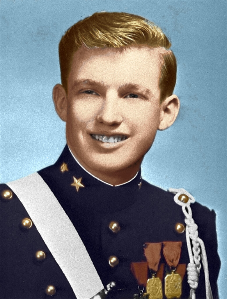 Дональд Трамп. Фото из ежегодника Нью-Йоркской военной академии. 1964 год.