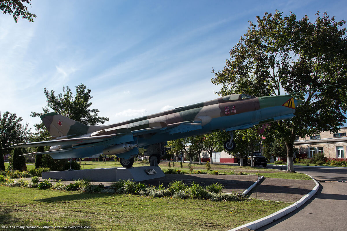 514 арз ржев. 558 авиаремонтный завод барановичи. 20 ремонтный завод. 20 ремонтный завод. Оао 275 арз.