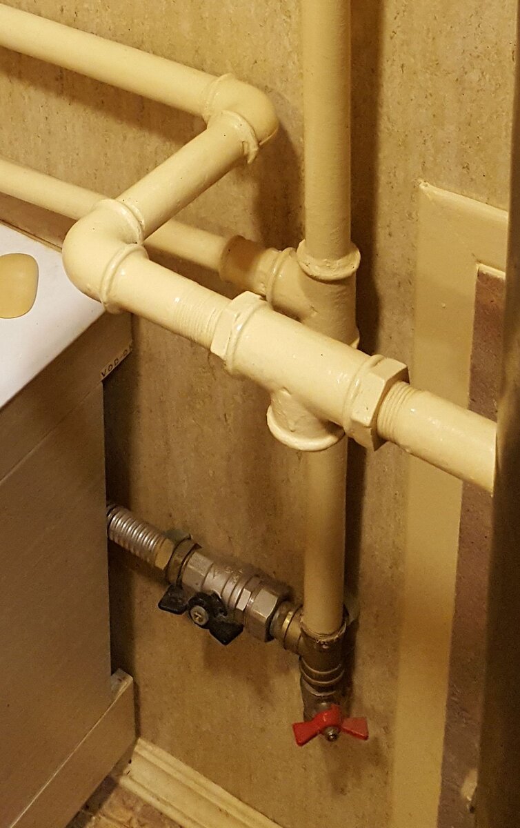 Вентиль для опорожнения системы (с красной бабочкой)