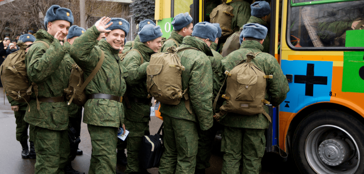 Срочную службу увеличивают. Военный призыв. Осенний призыв. Военные сборы. Срочная служба.