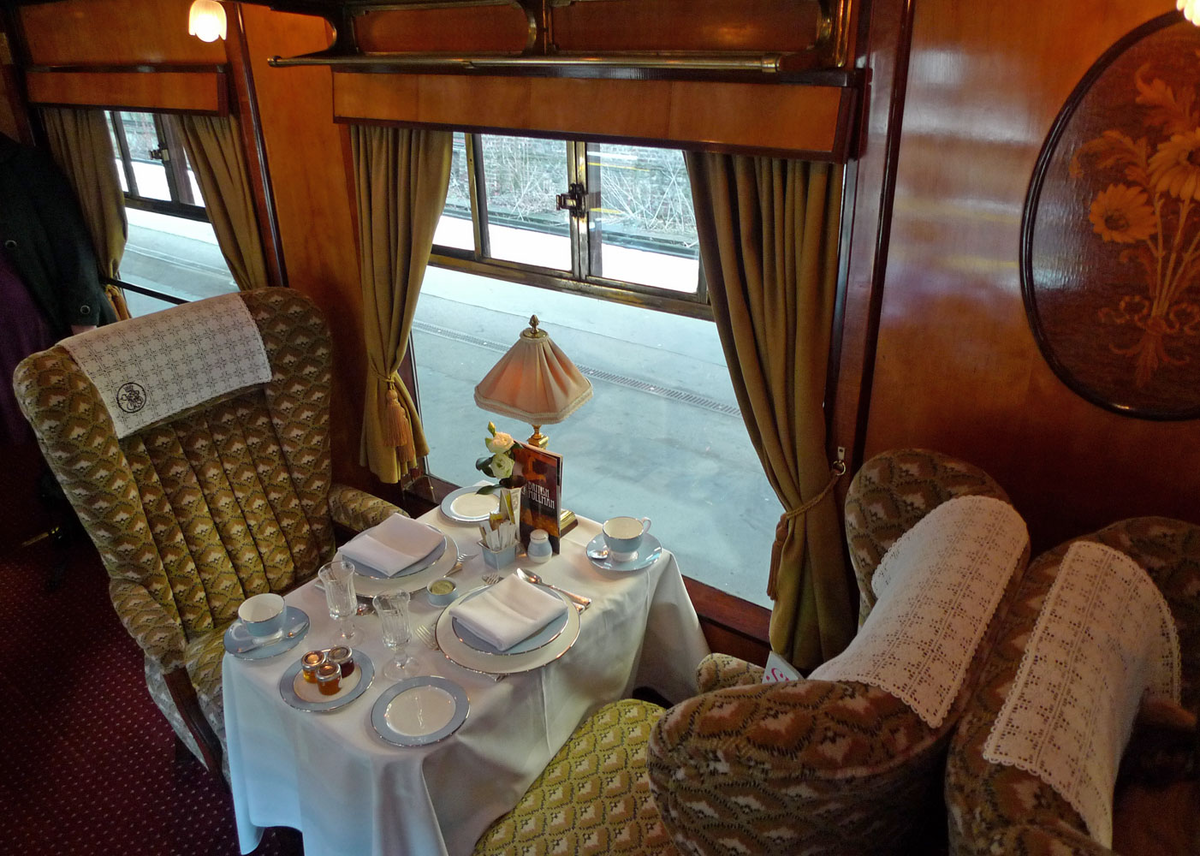 РџРѕРµР·Рґ Belmond Grand Hibernian