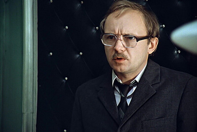 Кадр из фильма «Служебный роман»