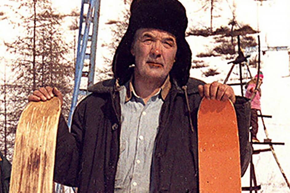 А. Г. Сарапулкин на канатной дороге в Оротукане, 1990-е гг. (фото из архива Ивана Паникарова)