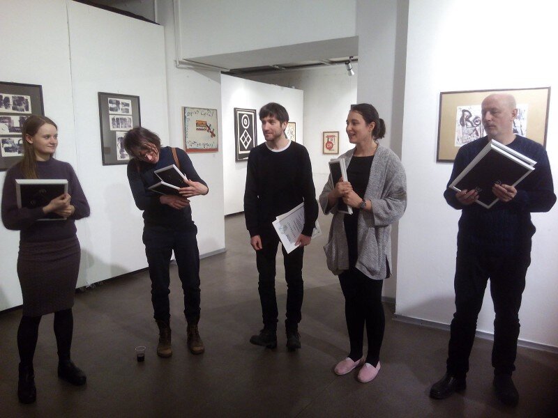 Слева Валерия Пешко, которая помогает с организацией и координирует группу, дальше Саша Монтилевич, Саша Белов, Анастасия Пацей и Глеб Ершов.