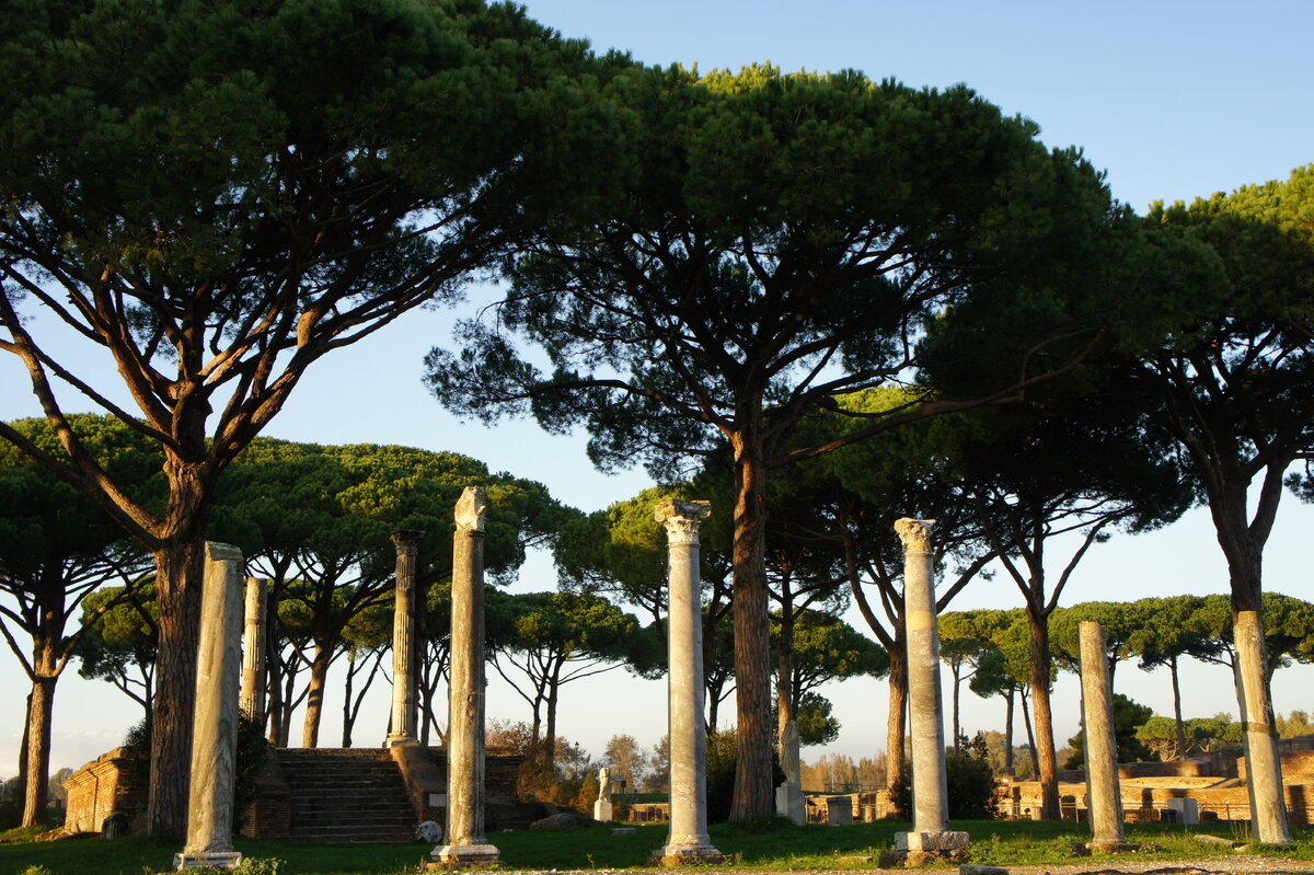                                          Парк-музей под открытым небом Остия Антика, Рим