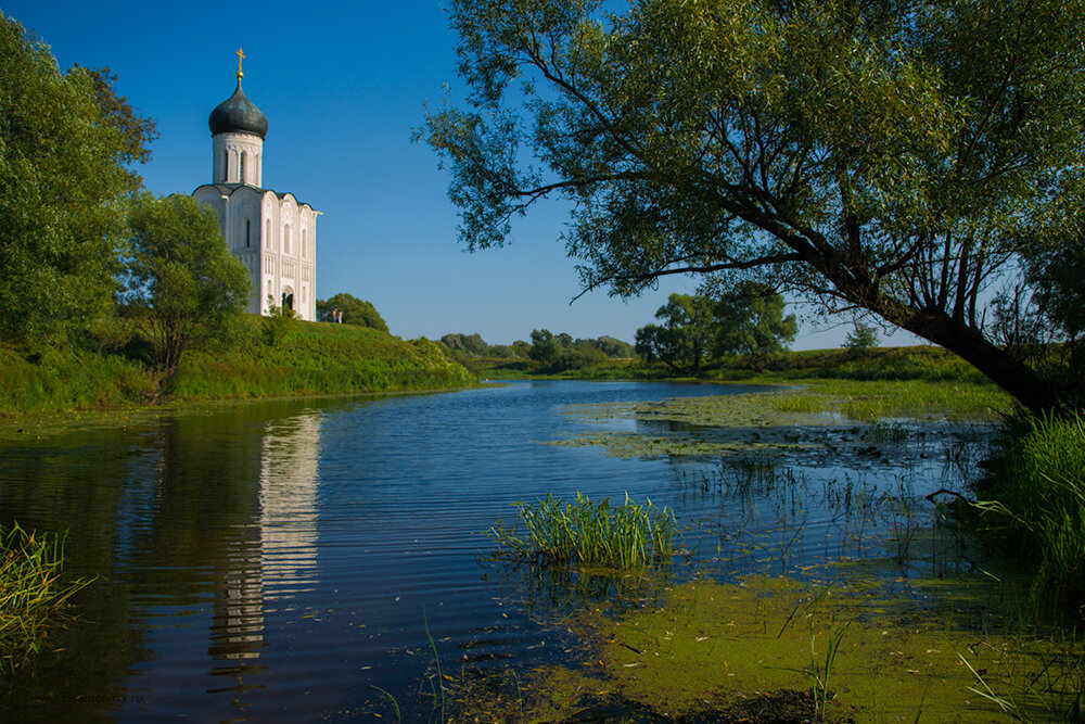 Церквь Покрова река Нерли