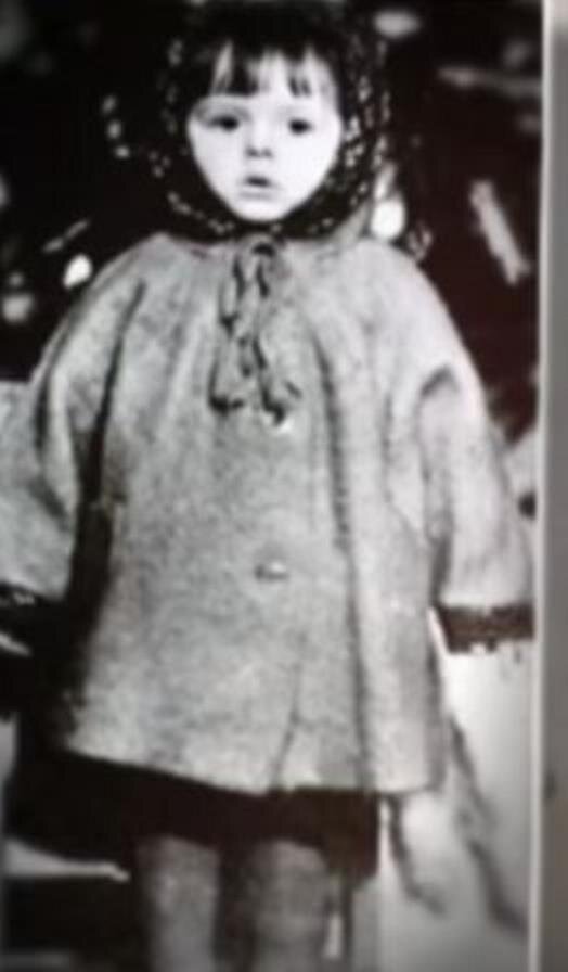 Клара Новикова, 40-е