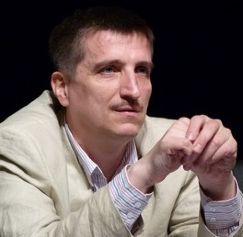    Сказитель  Глеб Тюрин Россия Президент фонда развития местных сообществ «Инициатива»  (Петербург).  Бизнес-тренер, коуч, консультант по развитию малой местной  экономики и местных сообществ, эксперт по социальному дизайну,  создатель ряда успешных проектов по развитию территорий
  