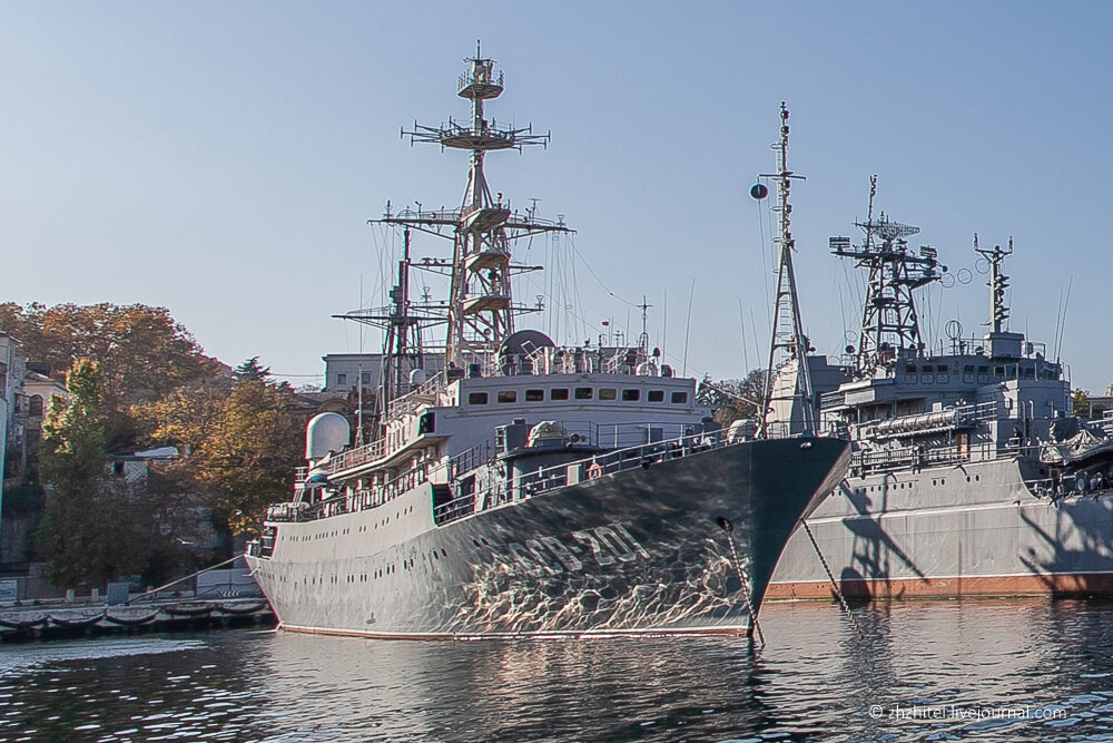 До какого числа будут стоять корабли. ССВ-201 Приазовье. Разведывательный корабль Приазовье. Приазовье корабль Севастополь. Приазовье корабль ЧФ