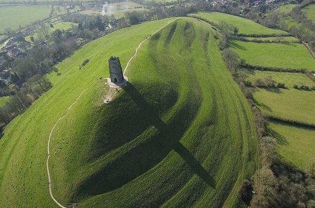 Холм Святого Михаила - предполагаемая могила Артура