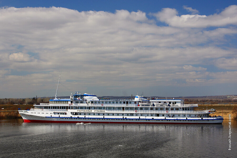 казань теплоходные экскурсии. маршруты казань теплоходы. теплоход странник нижний новгород. круиз на теплоходе из москвы. казань вокзал речной порт.
