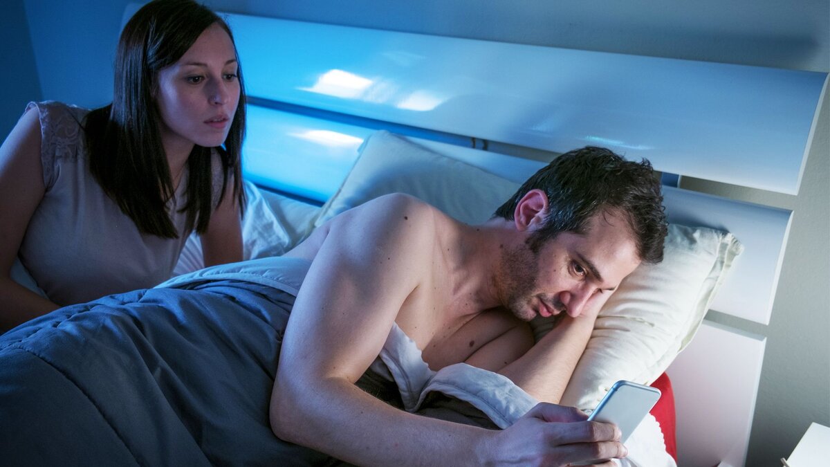 Ага...попался! Ты думал я сплю, а я всё вижу!