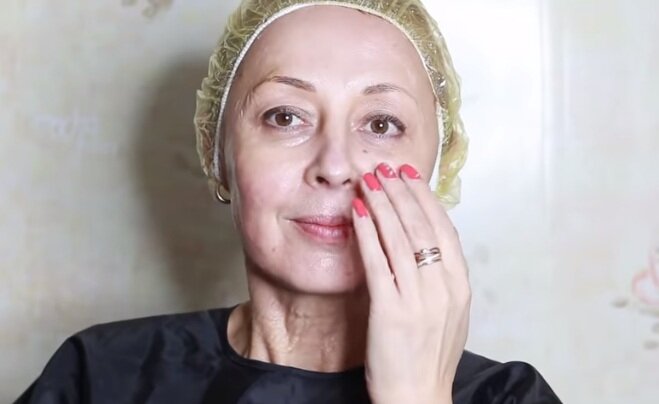 Простой способ победить морщины на лице. Омоложение доступное. Женщины.