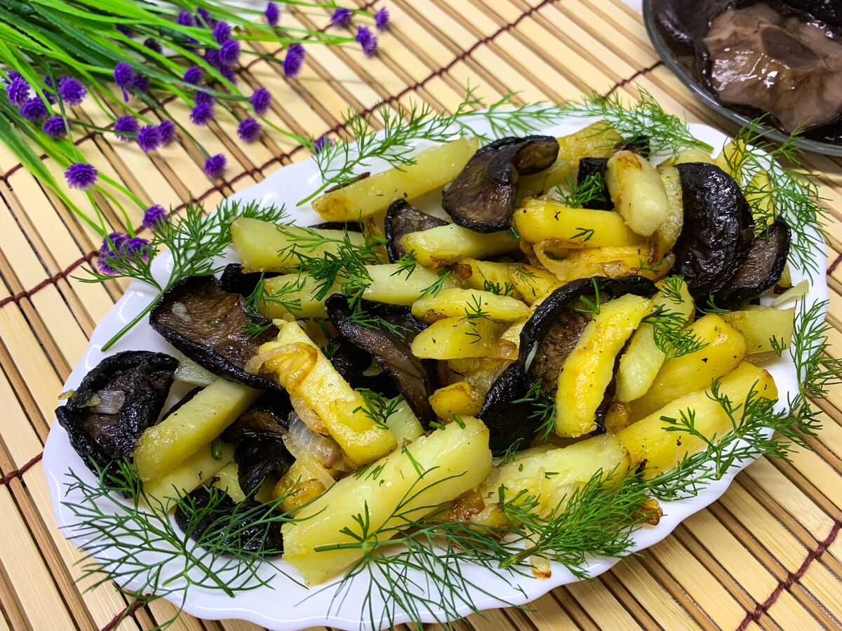 картошка жареная с шампиньонами и луком рецепт на сковороде фото пошагово в домашних условиях