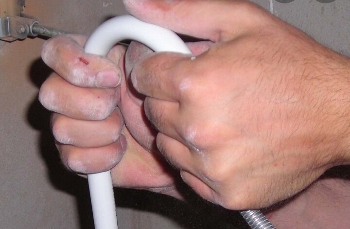 Согнуть полипропиленовую трубу можно как угодно! Если знать, как это ...