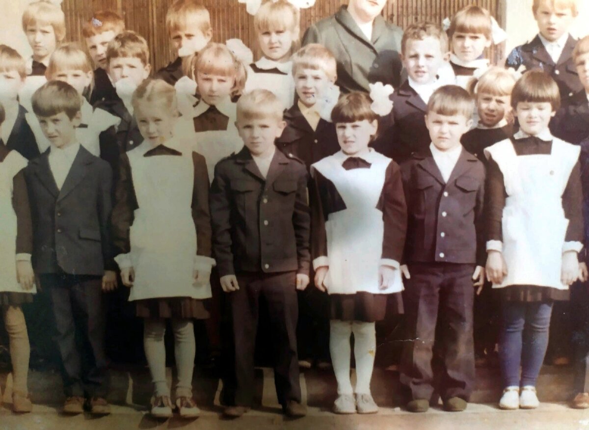 Первоклассники 1984 или 1985 год.