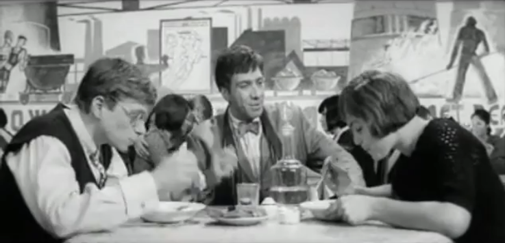 В этом флотском борще плавают обломки кораблекрушения