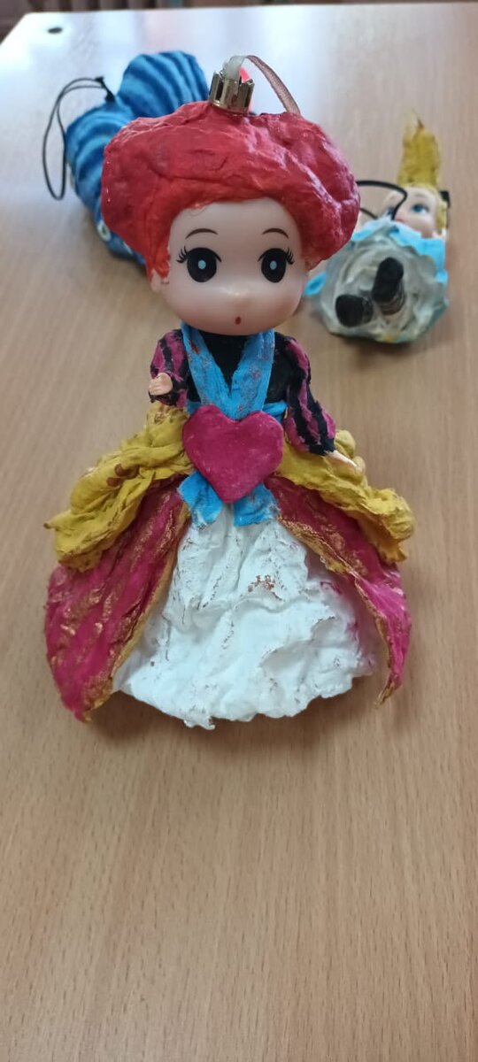 Мое хобби. Игрушки из ваты по мотивам сказки "Алиса в стране чудес". Червонная королева