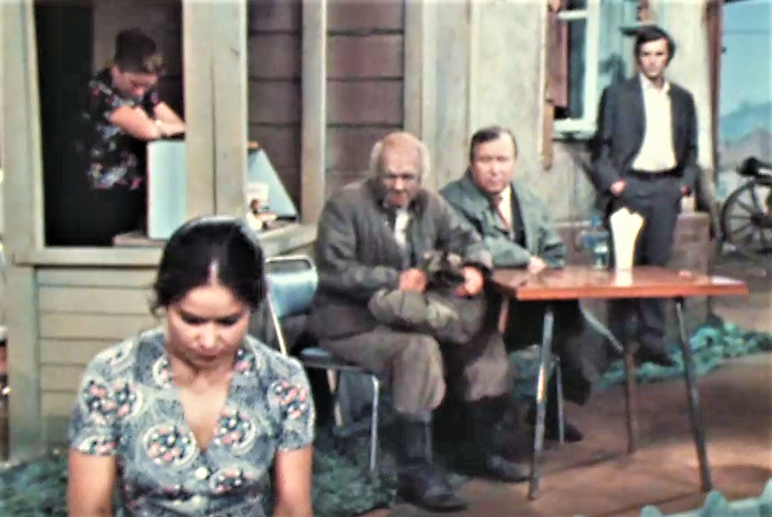 Кадр из телеспектакля "Прошлым летом в Чулимске" (1975)