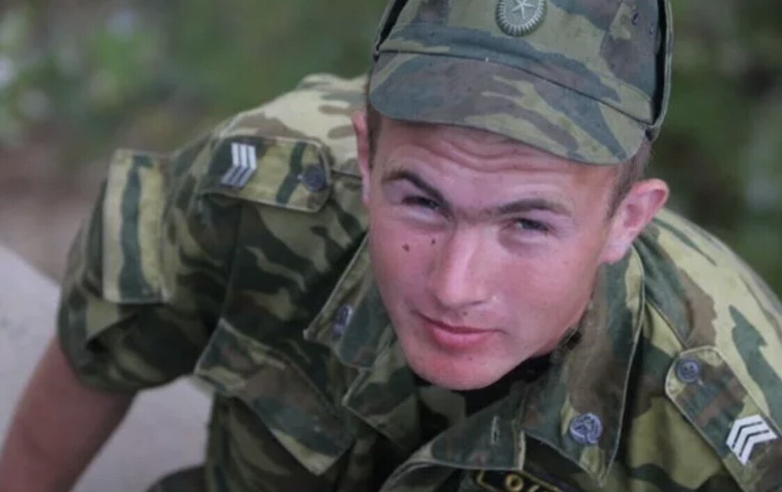 Фото младшего сержанта. Ефрейтор ВДВ РФ. Старший сержант Сологуб солдаты. Старший прапорщик ВДВ.