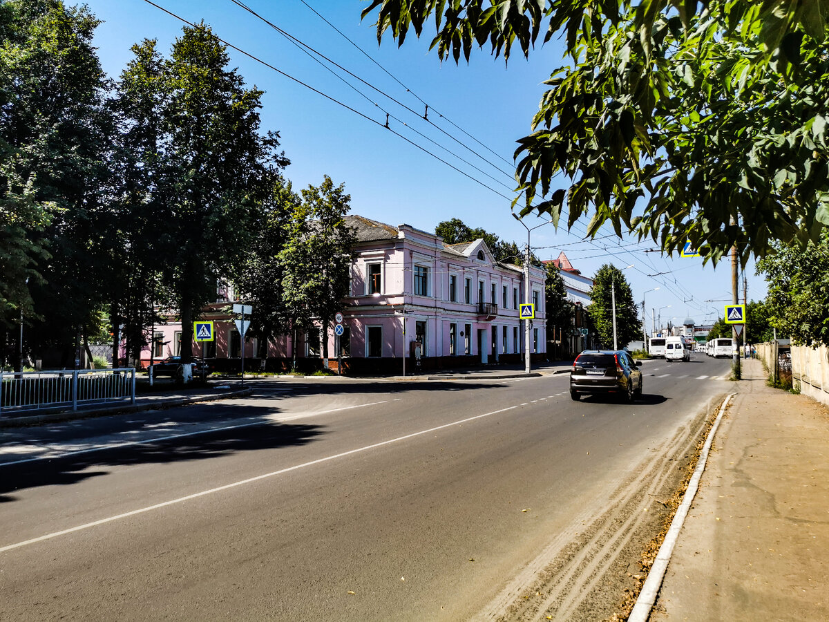 Улица Ульянова, дом 45.