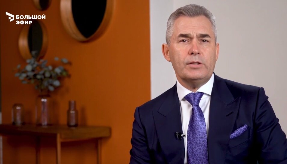 В эфире можно услышать советы от адвоката Павла Астахова!