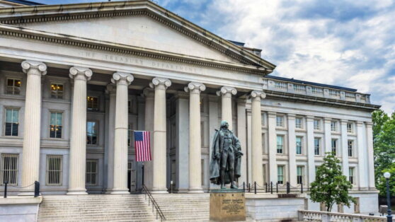    Миллиардеры Фридман и Авен попали под санкции США Анастасия Романова