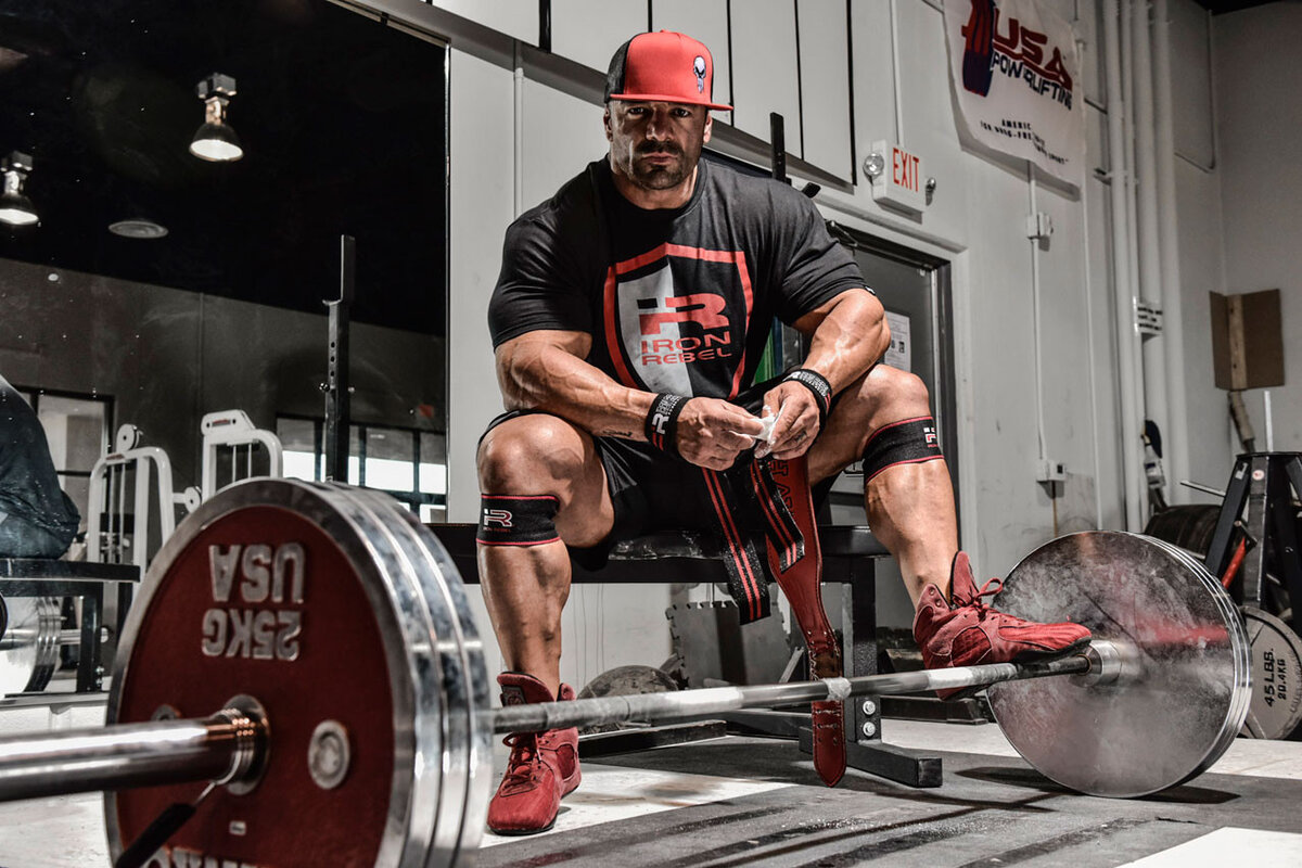 Силовые упражнения вид спорта. Головинский Дмитрий пауэрлифтинг. Бранч Уорен становая тяга. Энтони Кларк жимовик пауэрлифтер. Головинский Дмитрий пауэрлифтинг Возраст.