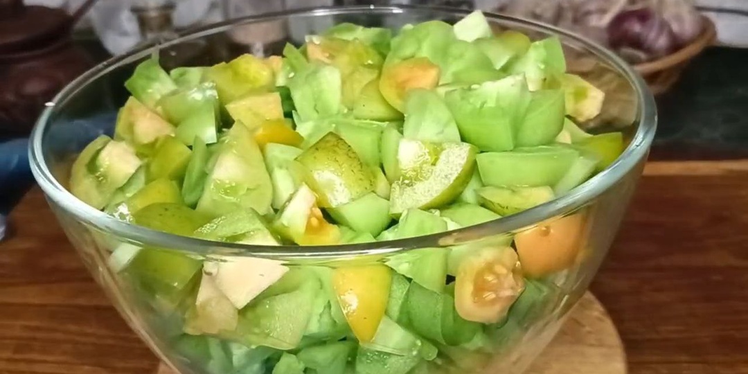 Дождалась! Зелёные помидоры покупаю килограммами,для этой вкуснятины