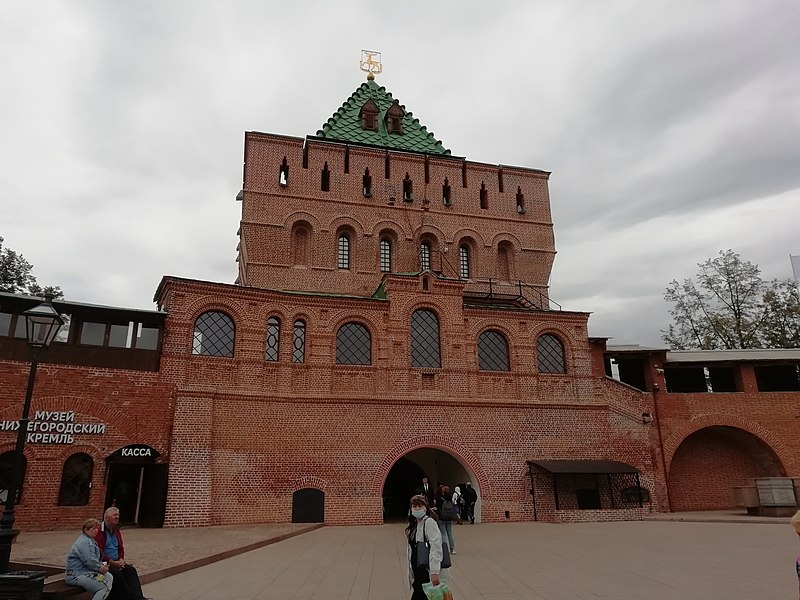 https://commons.wikimedia.org/wiki/File:Dmitrievskaya_Tower,_Nizhny_Novgorod_-_2021-08-26.jpg