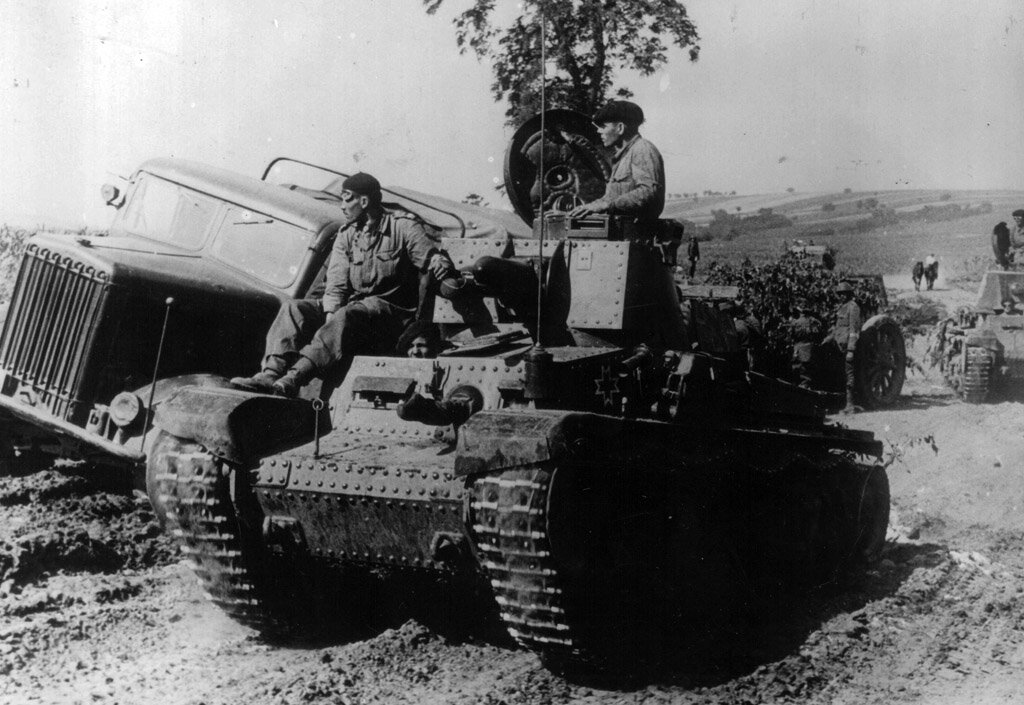 Румынский R-2 на фронте, 1941 год. Румыны стали вторыми по массовости зарубежными операторами танков чехословацкой постройки. Больше было только у немцев.