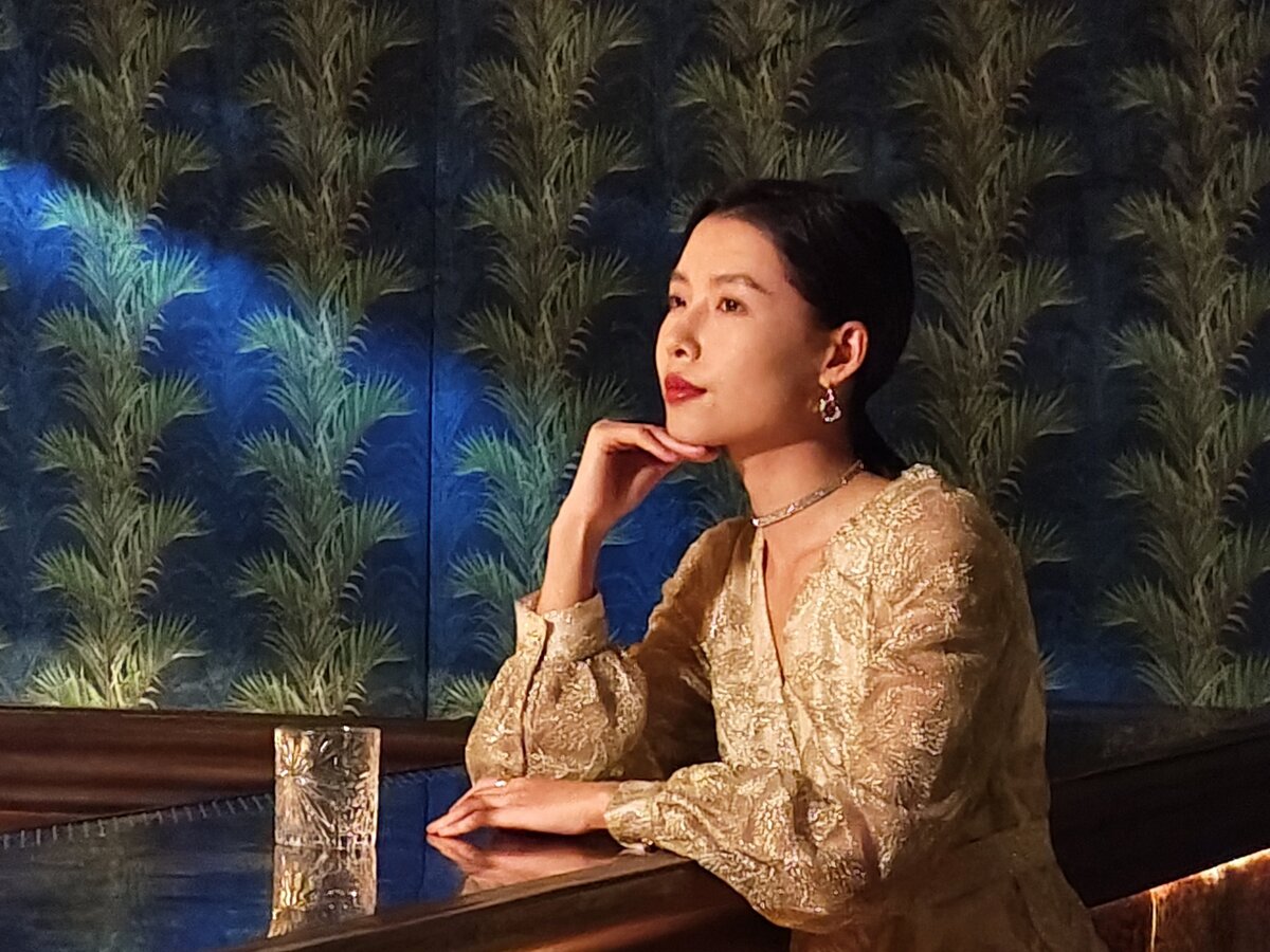    Фото с конкурентного флагманского смартфона