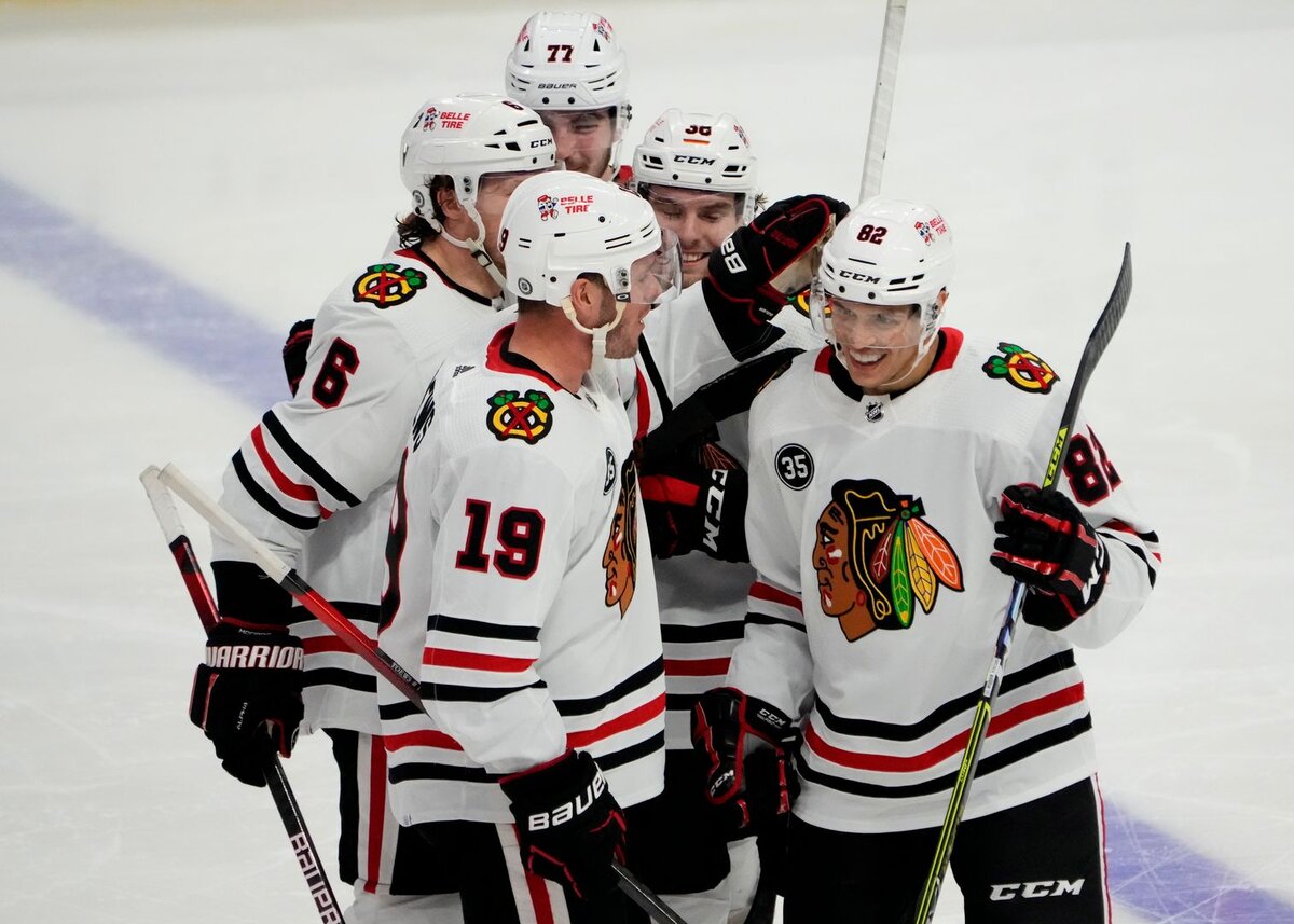    Игроки ХК «Чикаго Блэкхокс» © Justin Tang/Keystone Press Agency/Global Look Press