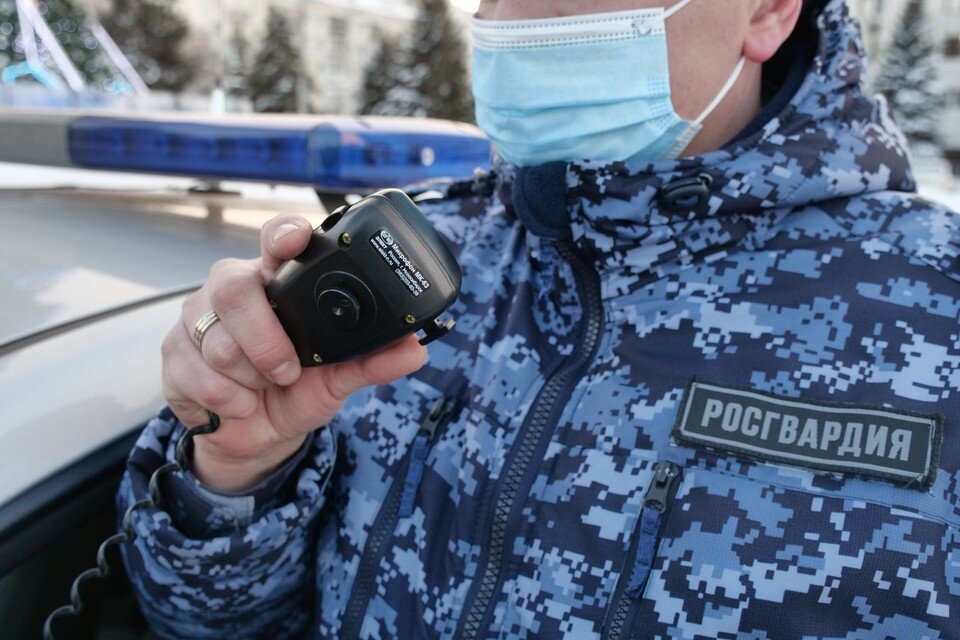     В Новосибирске блогер заплатит 100 тысяч рублей за оскорбление сотрудников Росгвардии. Светлана МАКОВЕЕВА