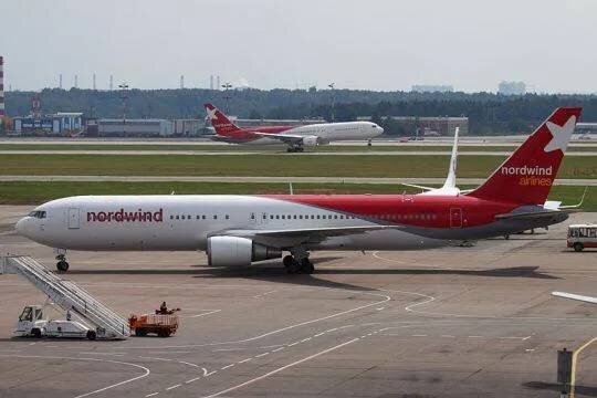    Из двигателя самолета Nordwind перед вылетом из Казани вытекло 200 килограммов авиатоплива