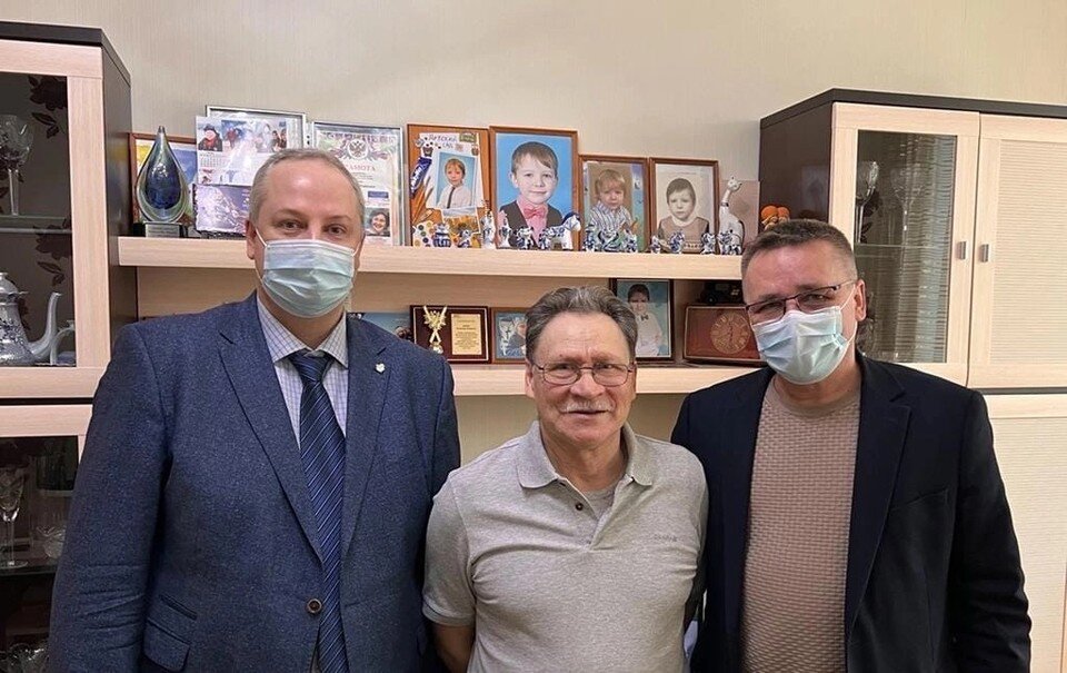     Владимир Иванович Шеин уже 40 лет работает тренером. Фото: администрация Мончегорска