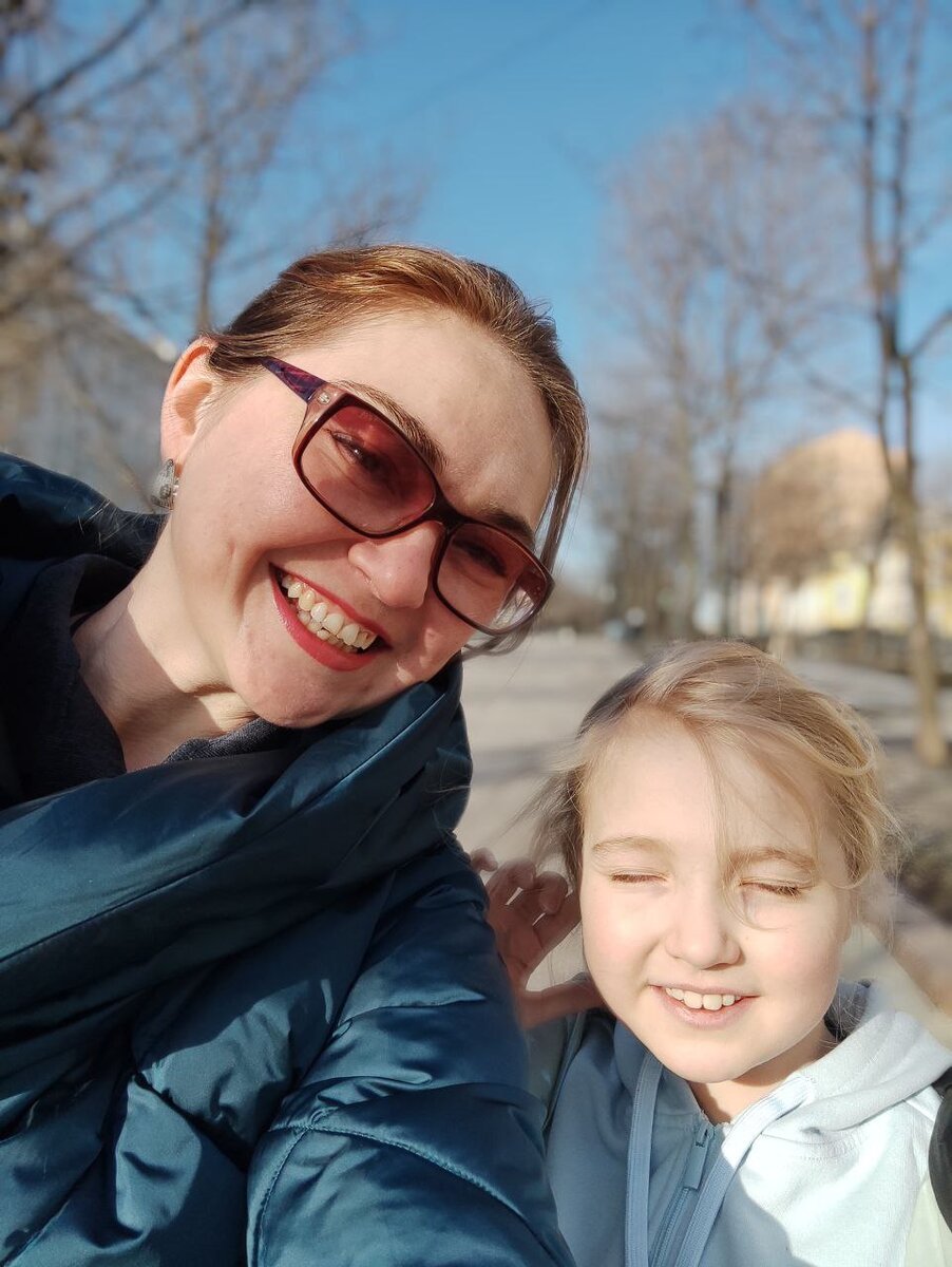 Когда появляется ребенок (дети) - все решения принимаются с учетом его интересов. И в данном случае Вера в очевидных плюсах.