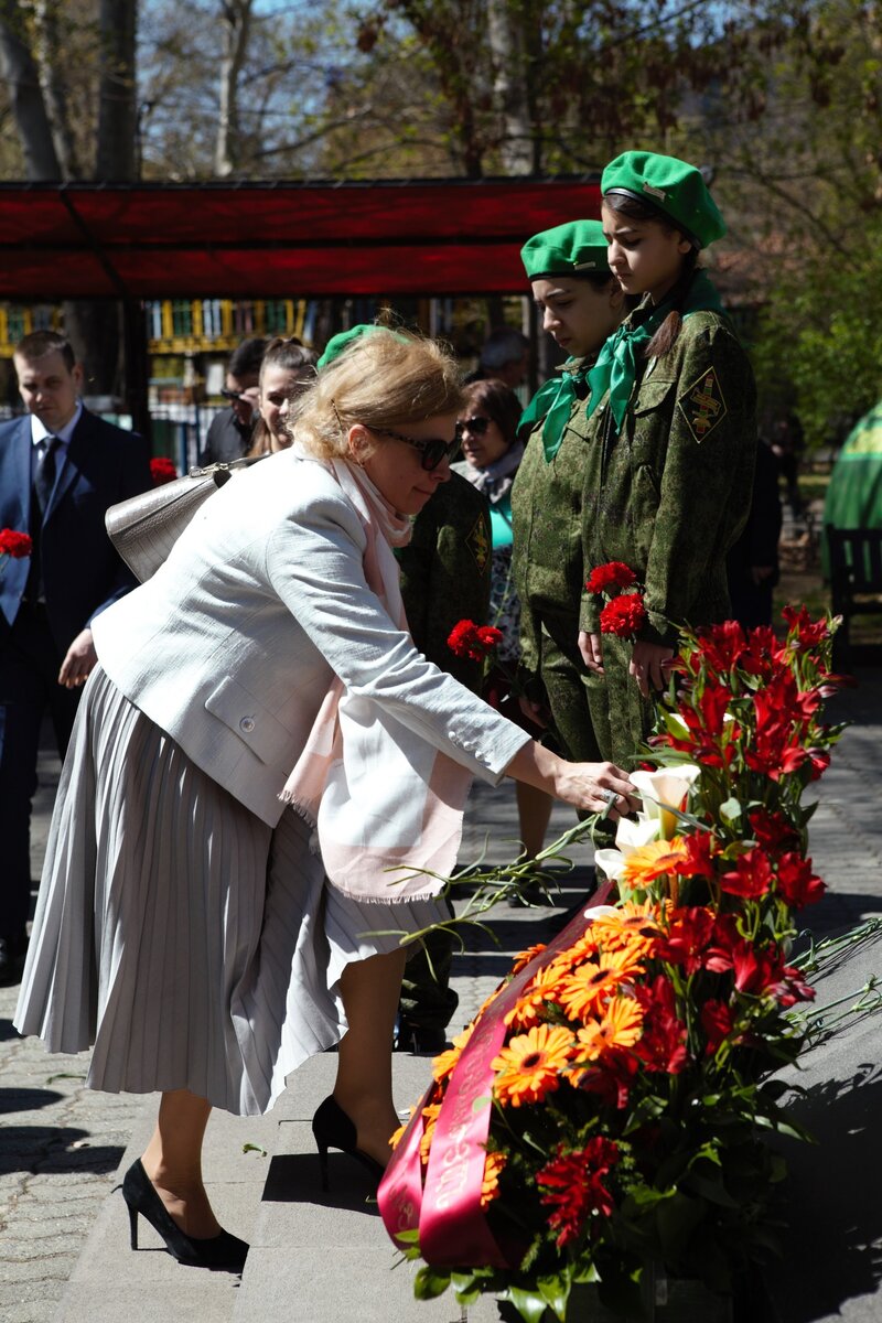 В Ереване отметили 110-летие легендарного летчика, уроженца города Шуши, дважды Героя Советского Союза Нельсона Степаняна. Фоторепортаж