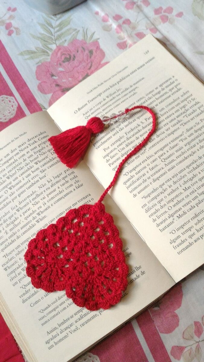 Crochet Flower Bookmarks pattern free