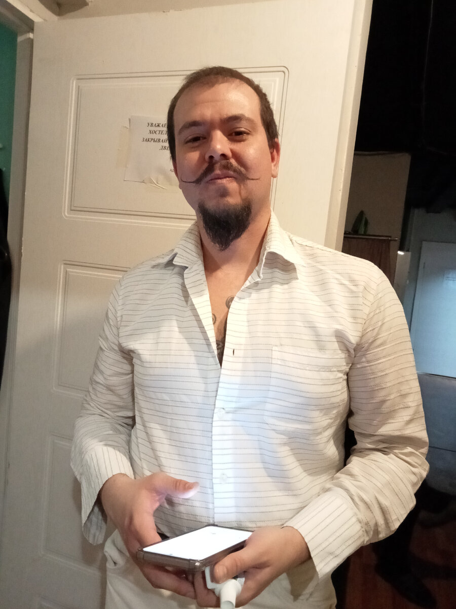 Рафаэль, разрешение на фото дал)