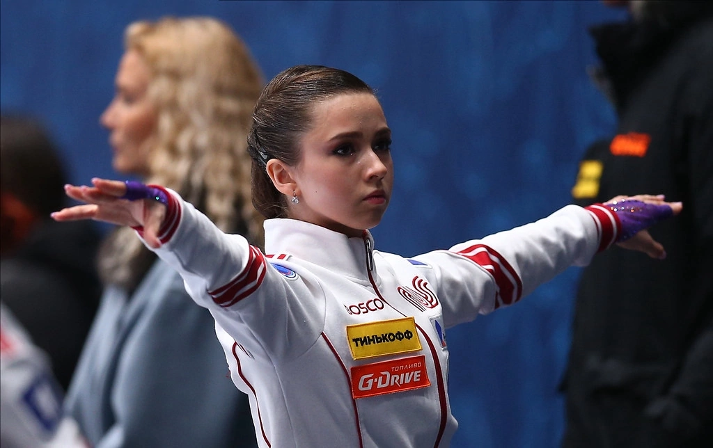 Камила Валиева настраивается перед прокатом. Фото из открытых источников.
