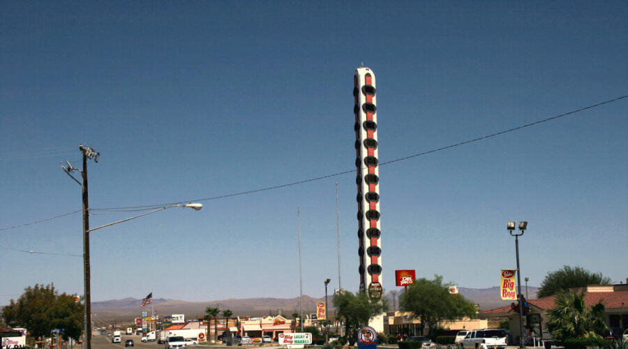    Крупнейший в мире термометр в Калифорнии Фото: Patrick Pelster - Self-photographed, по лицензии CC BY-SA 3.0