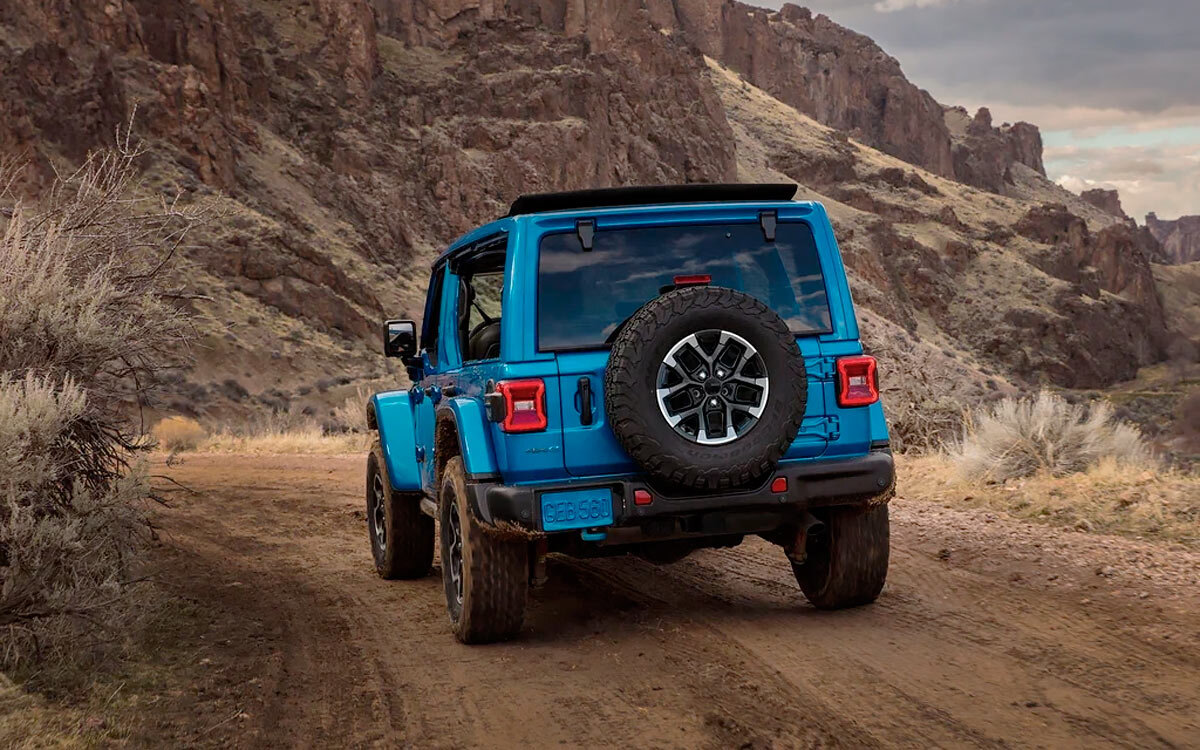 Джип вранглер 2024. Jeep Wrangler 2024. Джип Вранглер 2024 Рестайлинг. Jeep Wrangler 2023. Джип Рэнглер Рубикон.