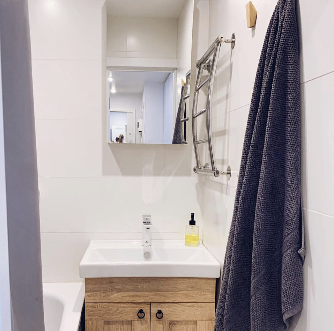 Очевидно, что тут при всем желании некуда ставить СМ