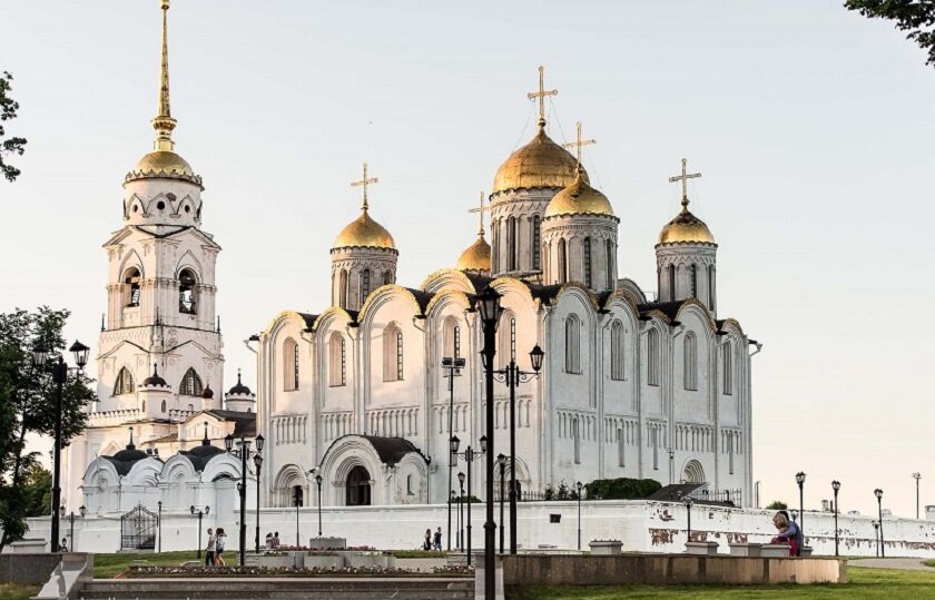 Успенский собор в городе владимир