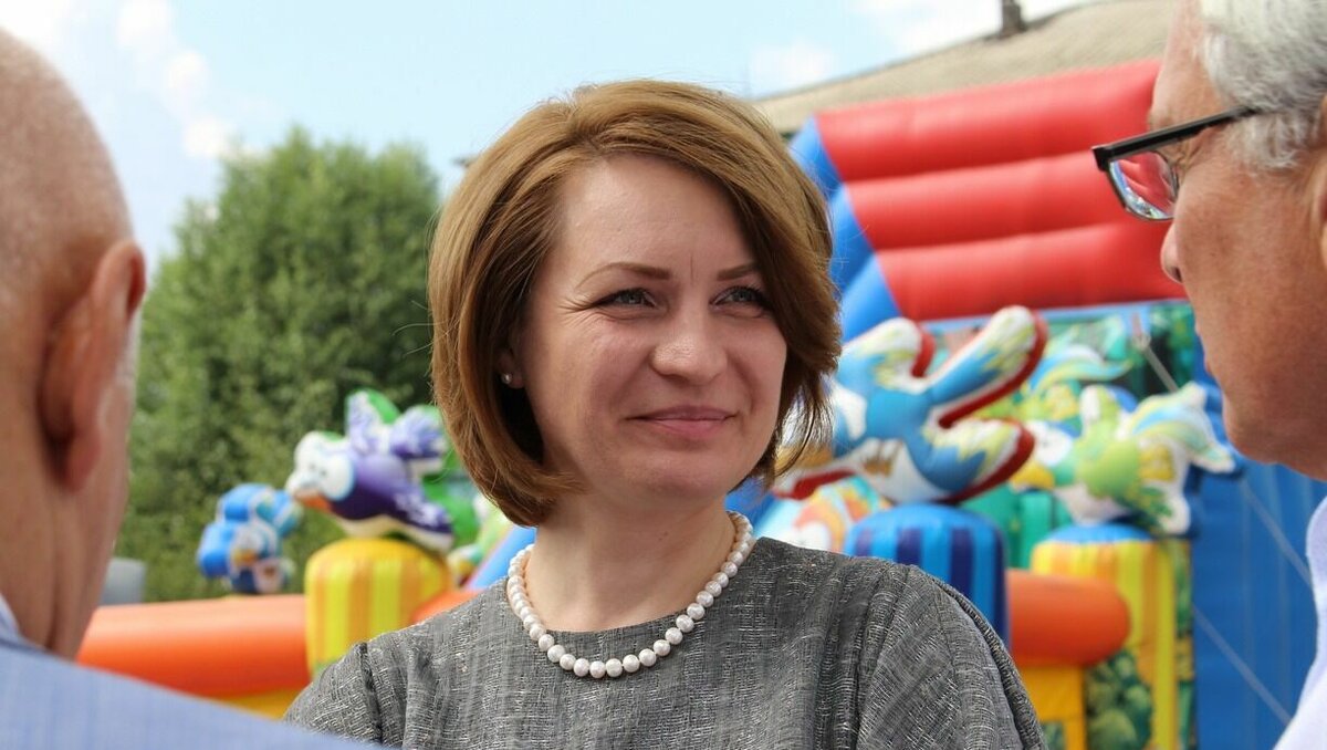     С переходом в Госдумы с поста мэра Омска она стала получать гораздо больше.