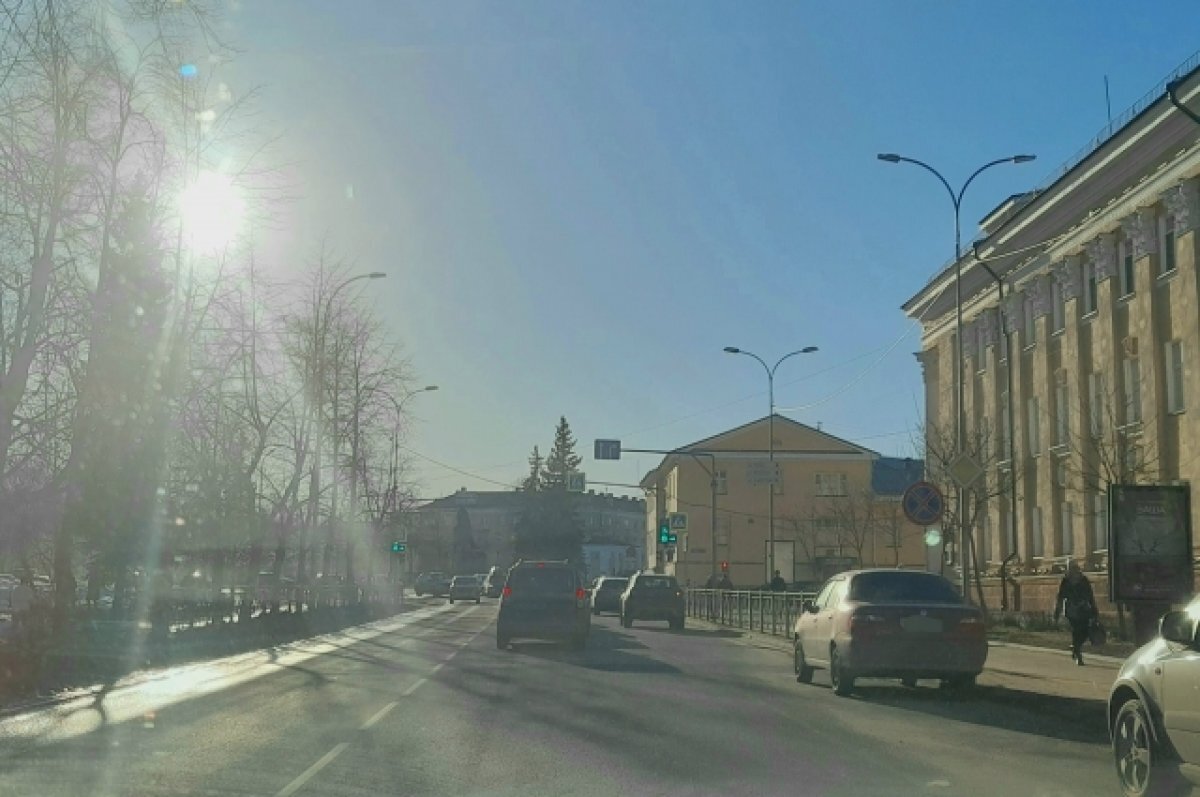    Водителей Петрозаводска предупредили об опасности на дорогах из-за солнца