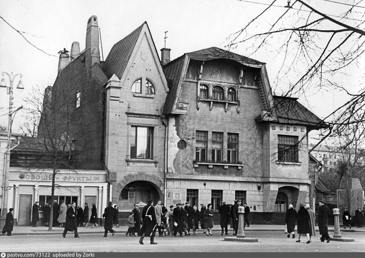 Такой была Москва в 1960-70 годах и так в 2022 выглядят эти места на фото  сделанных с тех же точек | Armen | Дзен