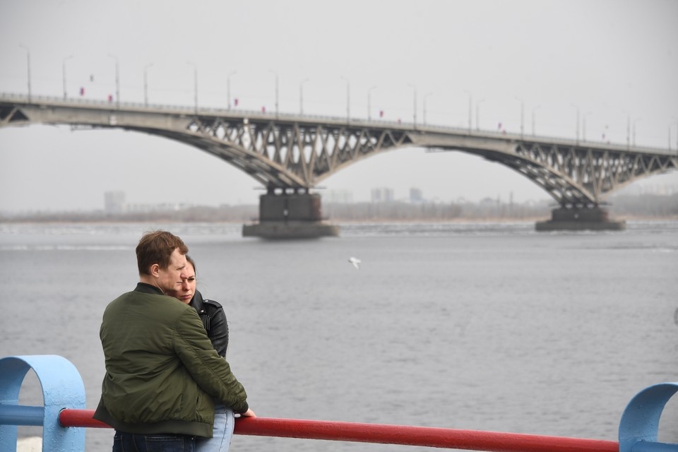    Вид на мост с набережной. Иван МАКЕЕВ